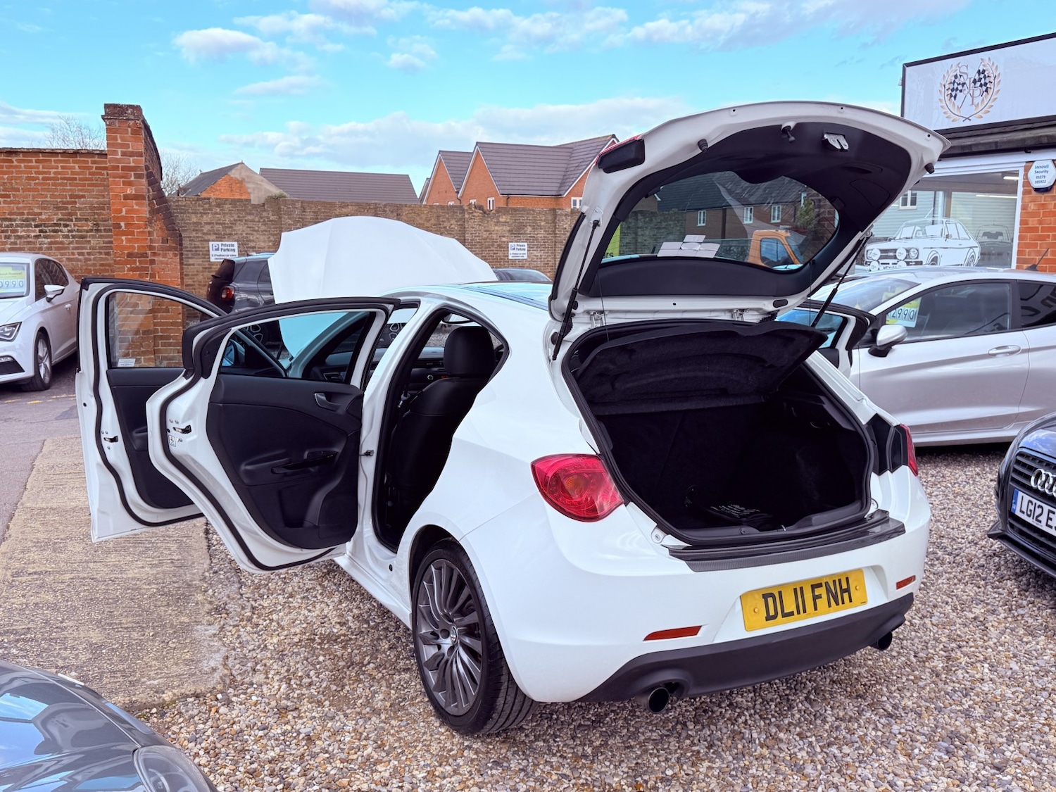 Used Alfa Romeo Giulietta 2011 for sale - 77836815: Photo 60