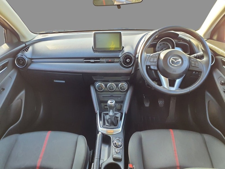 Used Mazda Mazda2 2015 for sale - 76725614: Photo 2