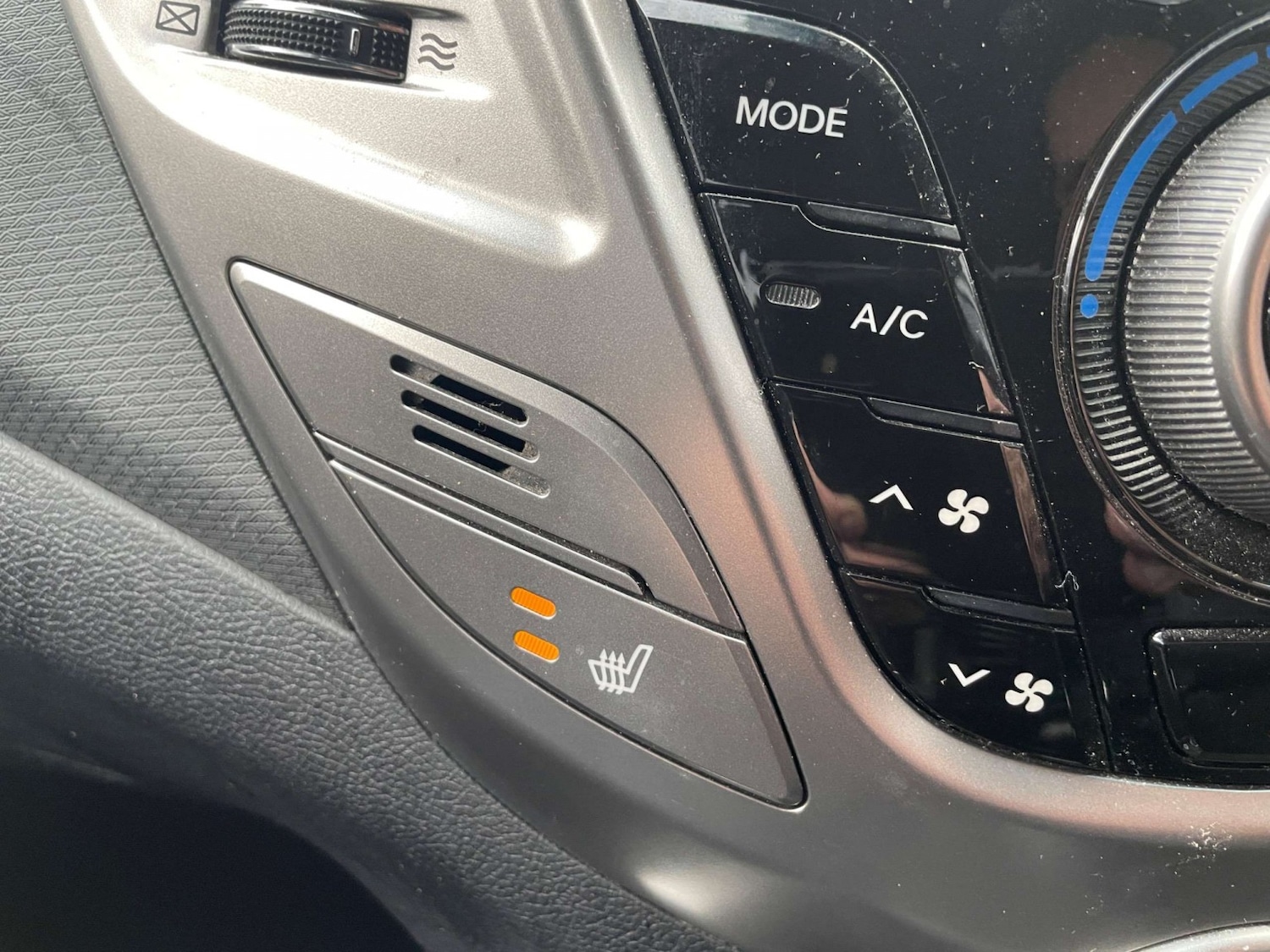 Used Hyundai Veloster 2012 for sale - 76924434: Photo 13