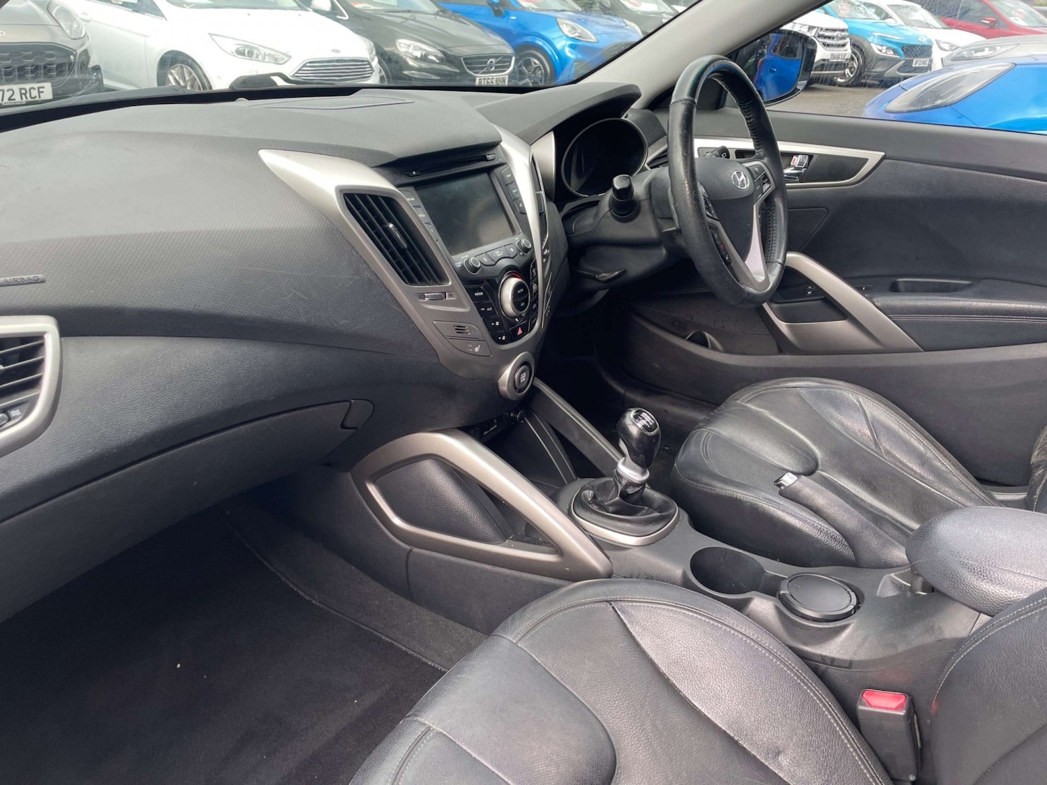 Used Hyundai Veloster 2012 for sale - 76924434: Photo 2