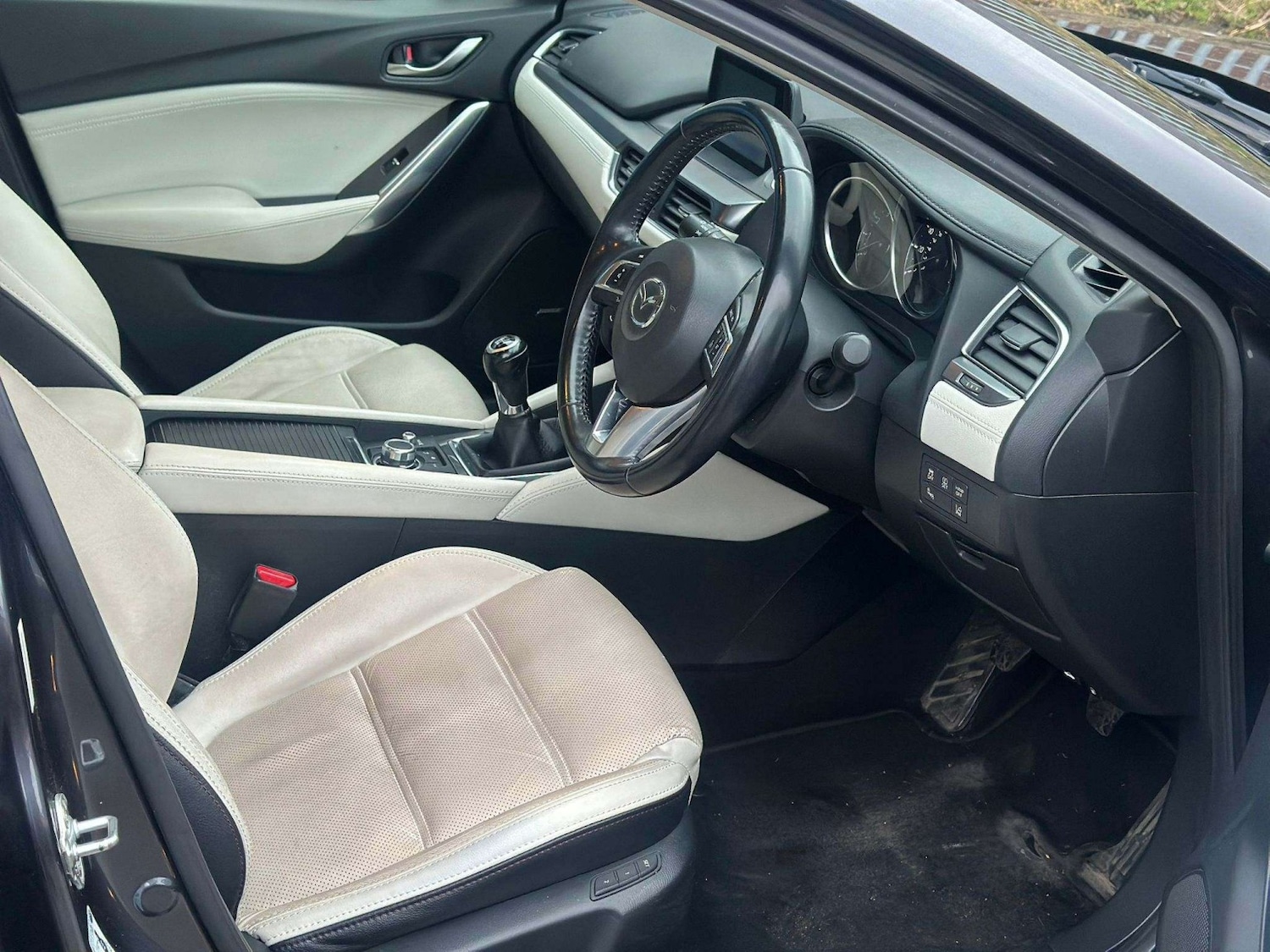 Used Mazda Mazda6 2015 for sale - 77609995: Photo 2