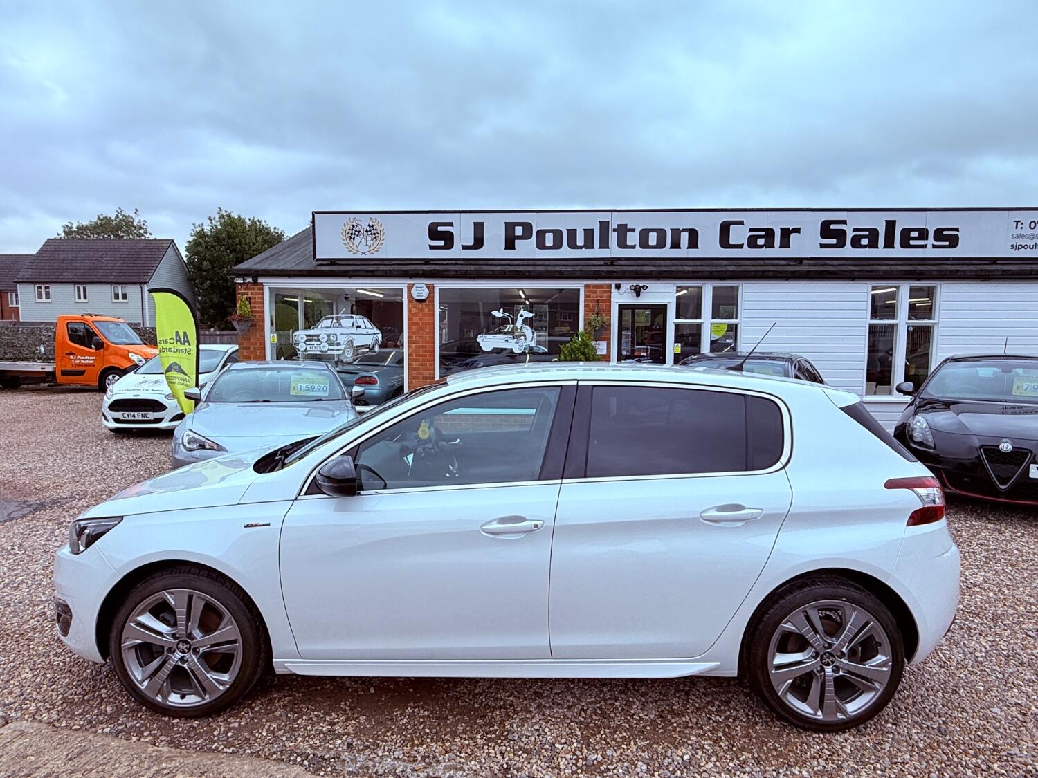 Used Peugeot 308 2017 for sale - 76794045: Photo 11