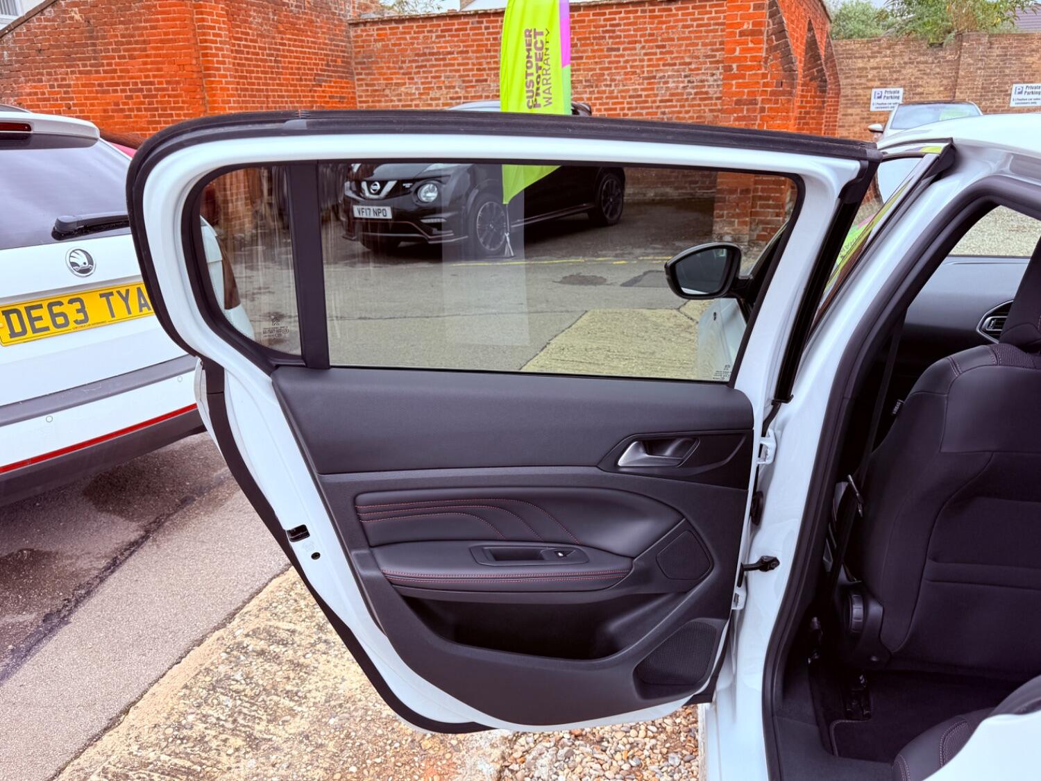 Used Peugeot 308 2017 for sale - 76794045: Photo 29