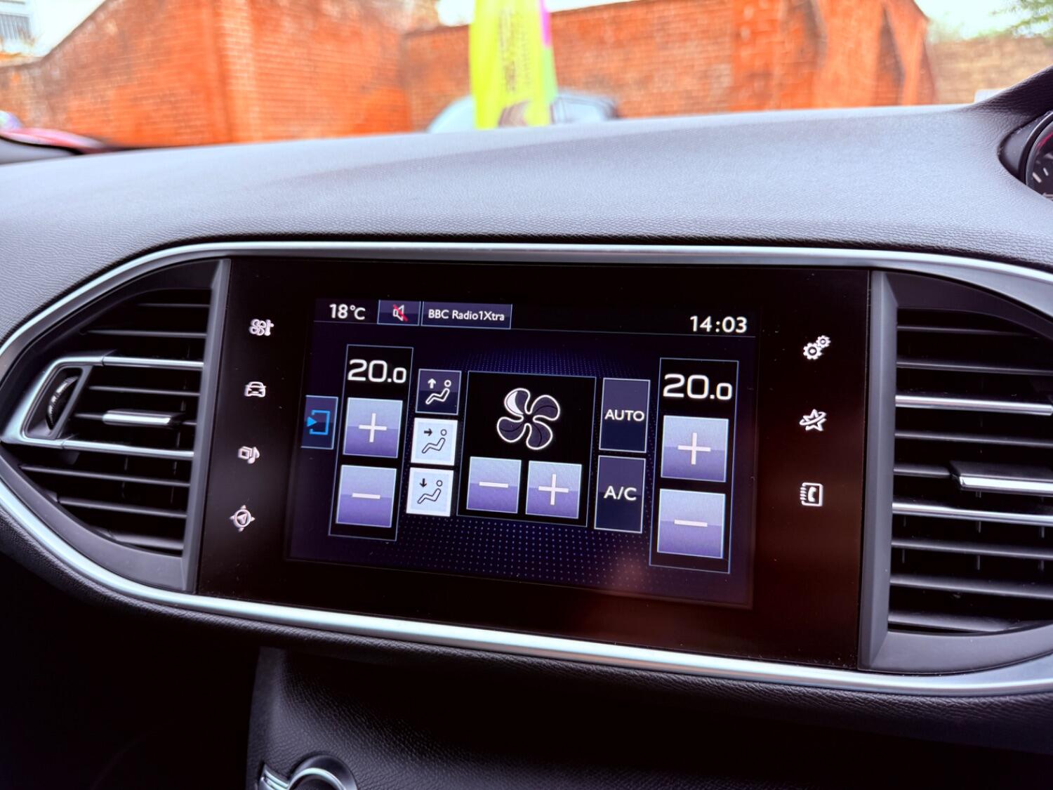 Used Peugeot 308 2017 for sale - 76794045: Photo 35