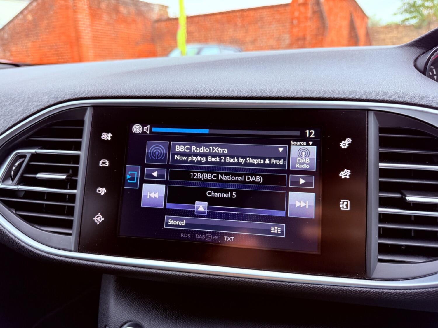 Used Peugeot 308 2017 for sale - 76794045: Photo 36