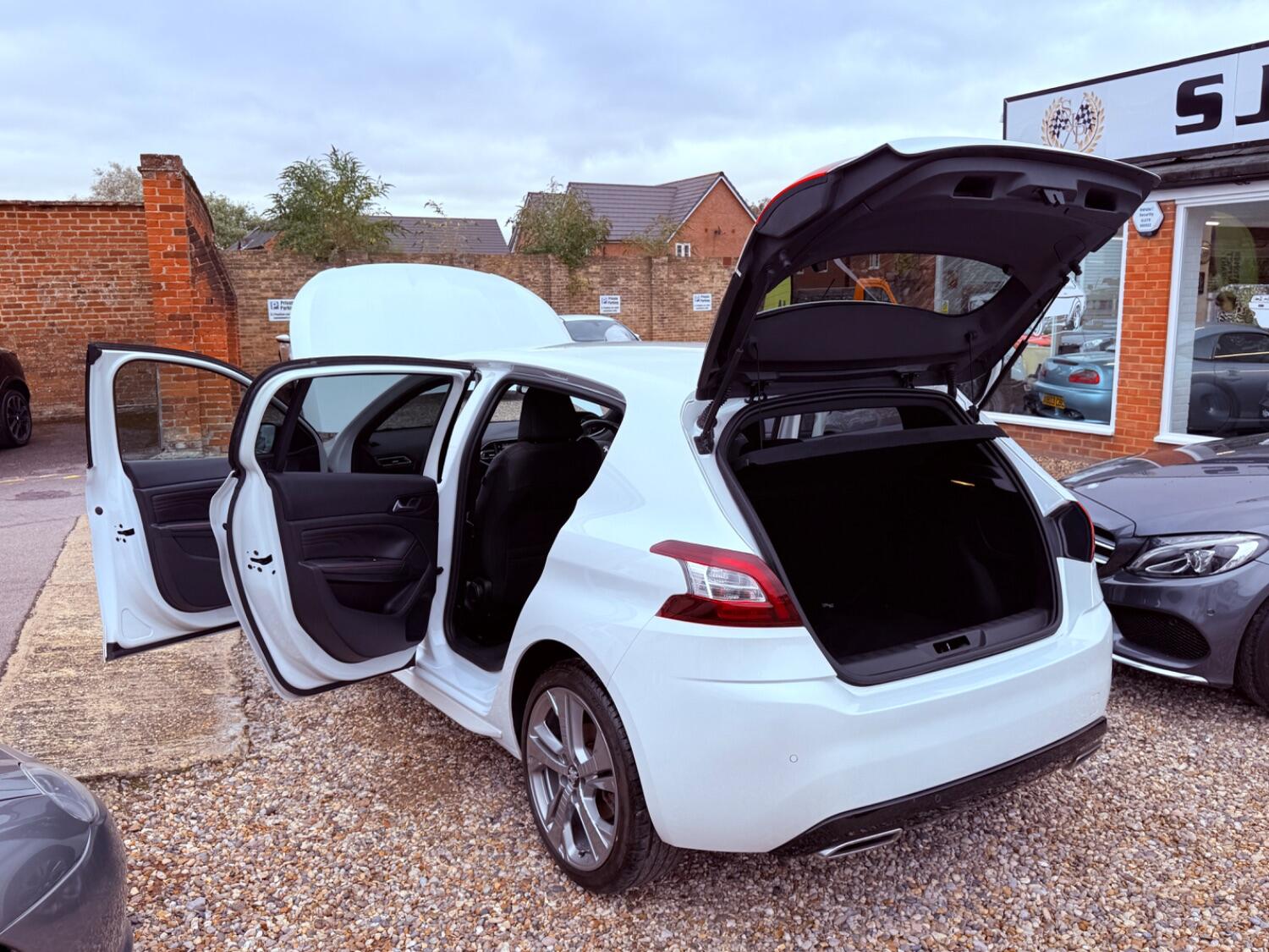 Used Peugeot 308 2017 for sale - 76794045: Photo 58