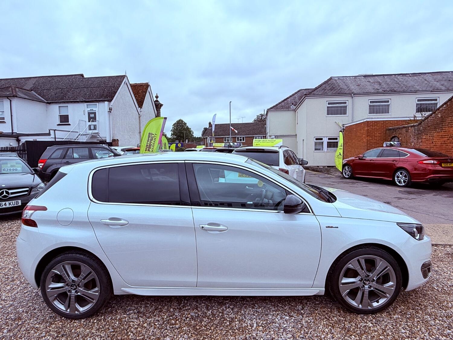 Used Peugeot 308 2017 for sale - 76794045: Photo 7