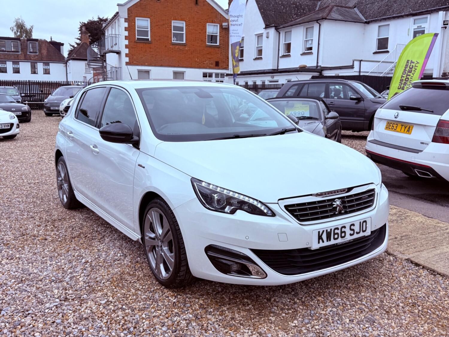 Used Peugeot 308 2017 for sale - 76794045: Photo 8