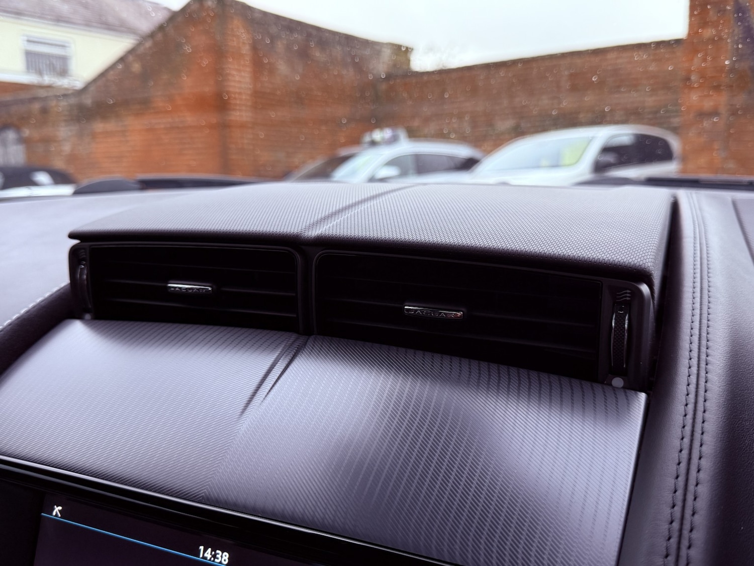 Used Jaguar F-Type 2018 for sale - 77528351: Photo 35