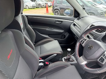 Used Suzuki Swift 2013 for sale - 78770170: Photo