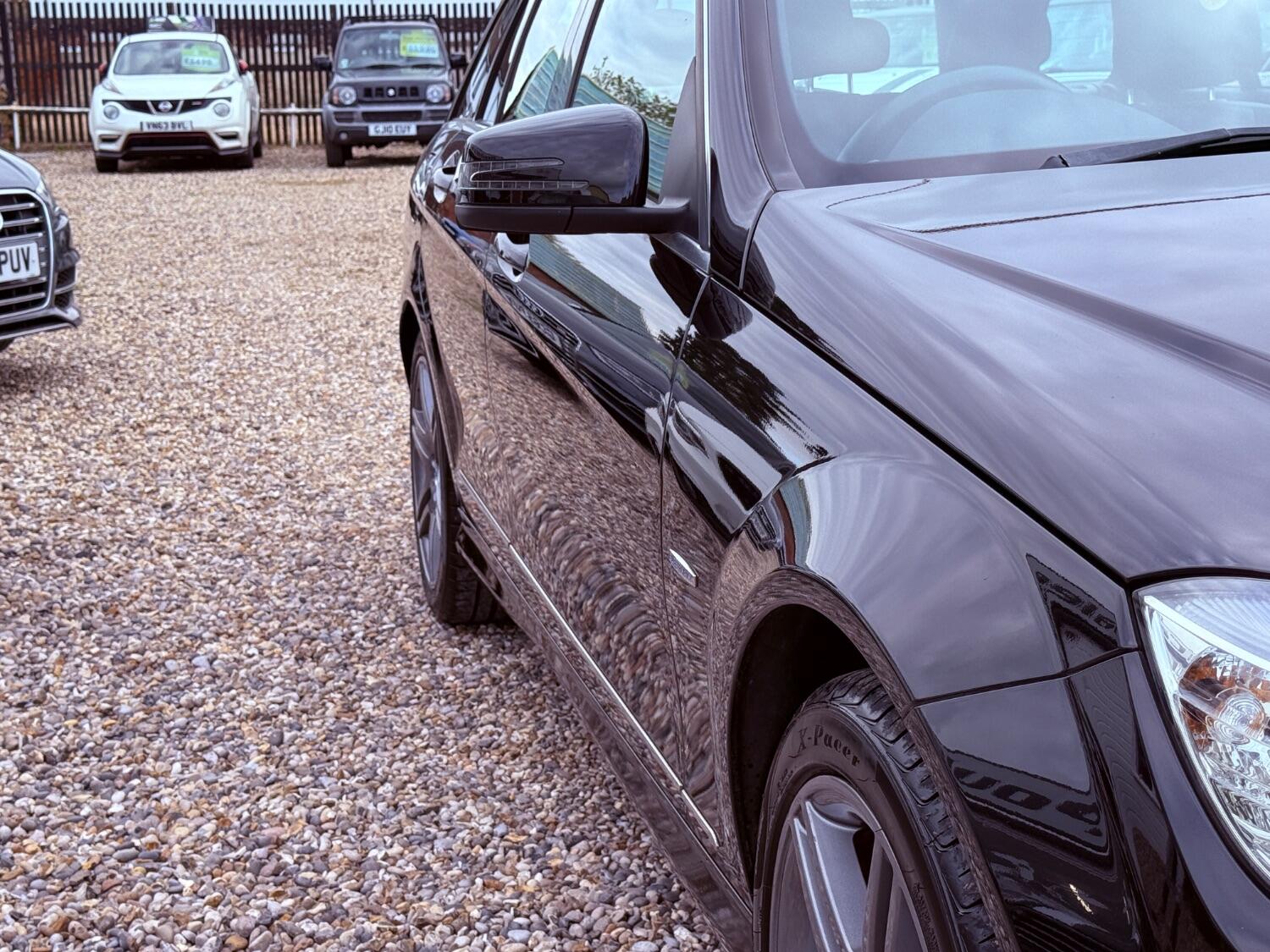 Used Mercedes-Benz C Class 2011 for sale - 76751879: Photo 12