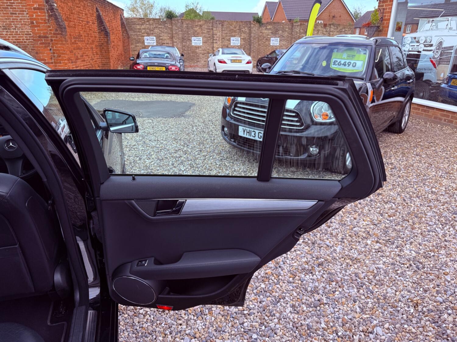 Used Mercedes-Benz C Class 2011 for sale - 76751879: Photo 29