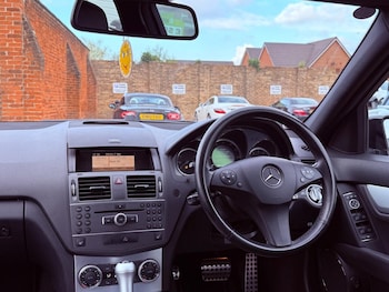 Used Mercedes-Benz C Class 2011 for sale - 76751879: Photo