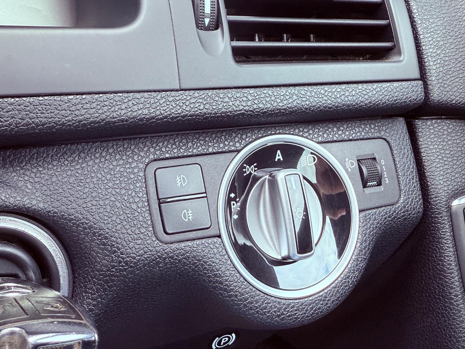 Used Mercedes-Benz C Class 2011 for sale - 76751879: Photo 43