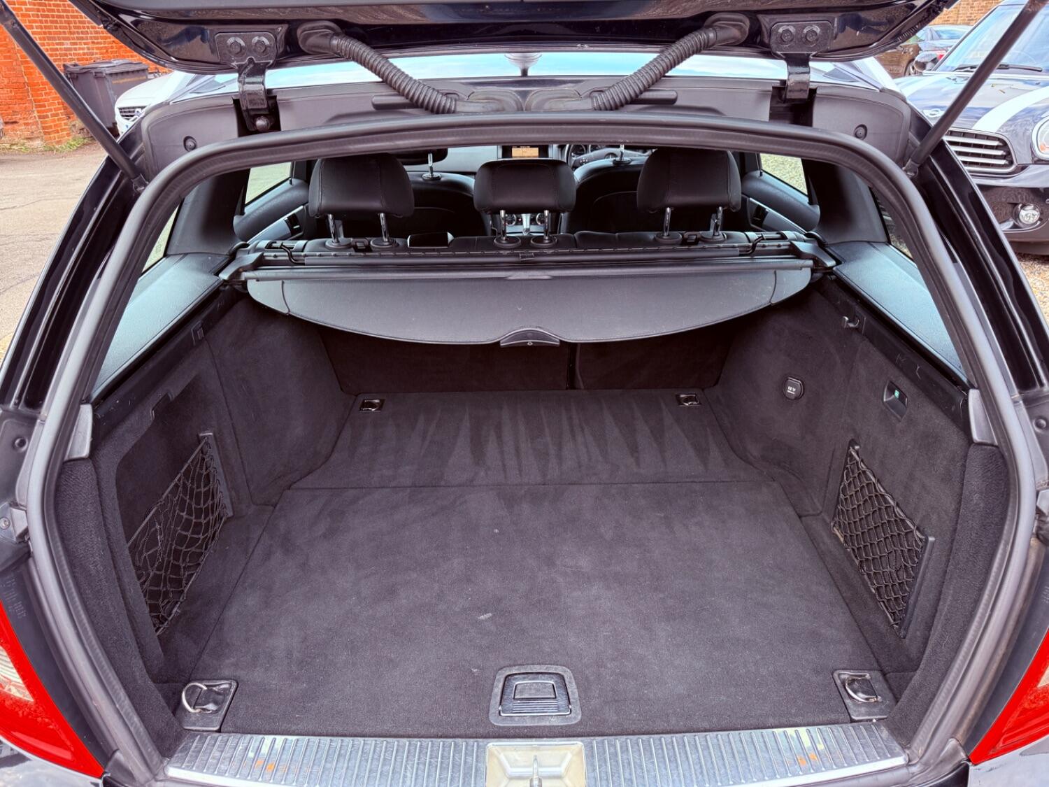 Used Mercedes-Benz C Class 2011 for sale - 76751879: Photo 46