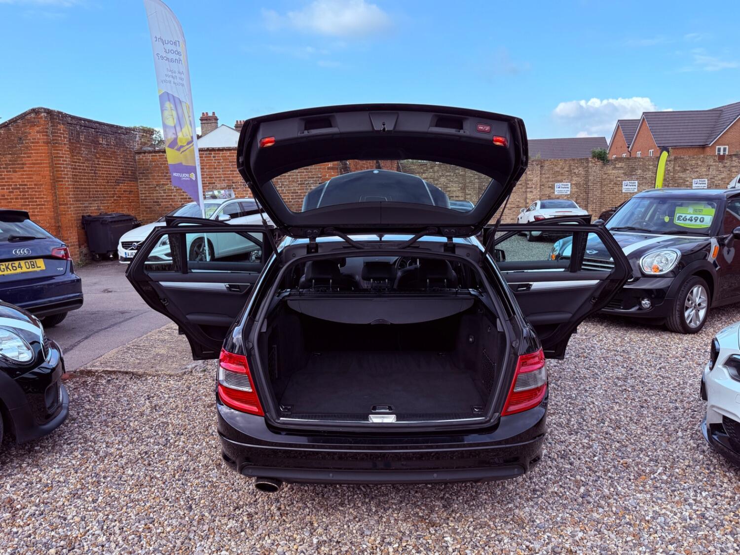 Used Mercedes-Benz C Class 2011 for sale - 76751879: Photo 55