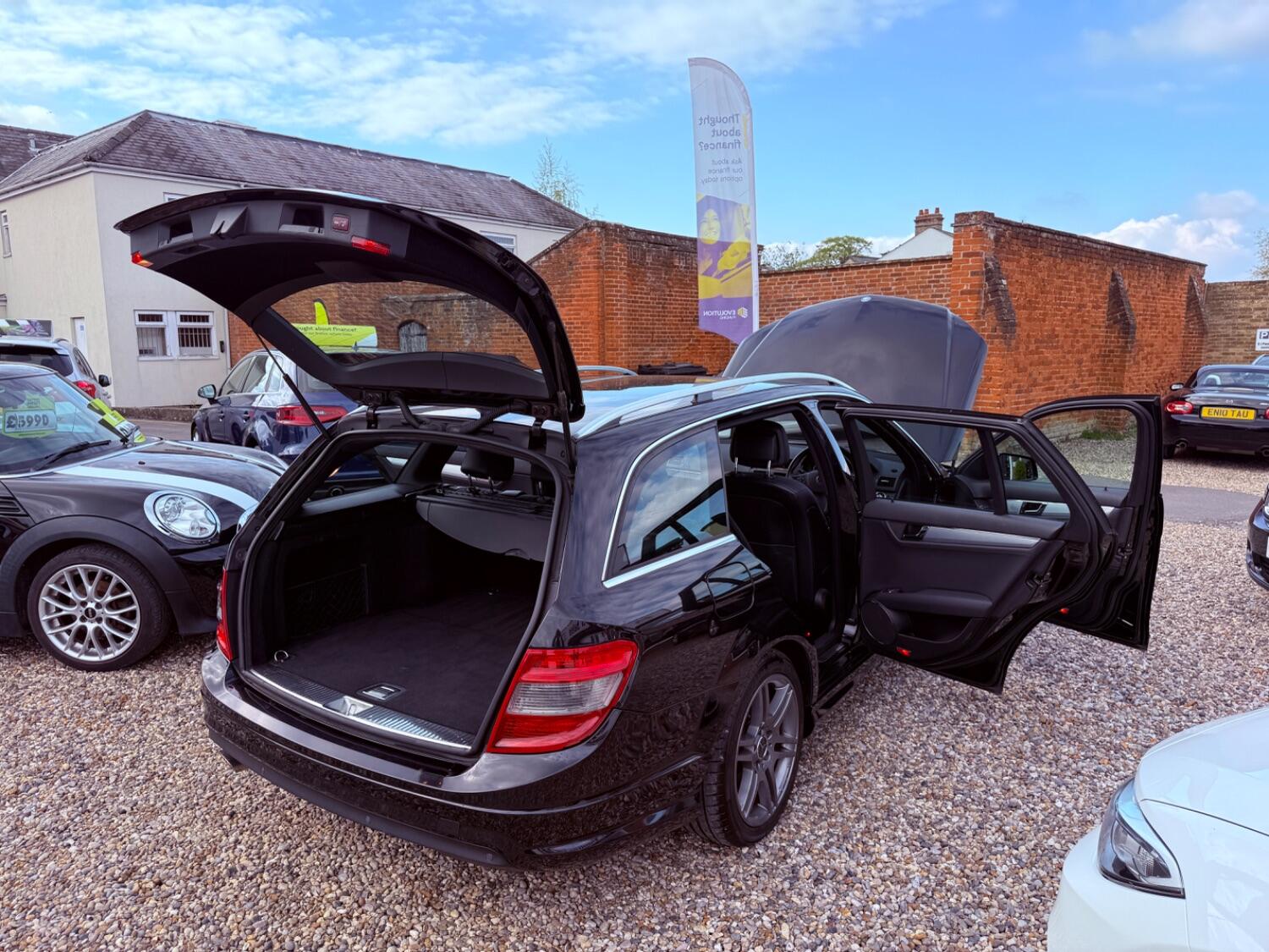 Used Mercedes-Benz C Class 2011 for sale - 76751879: Photo 56