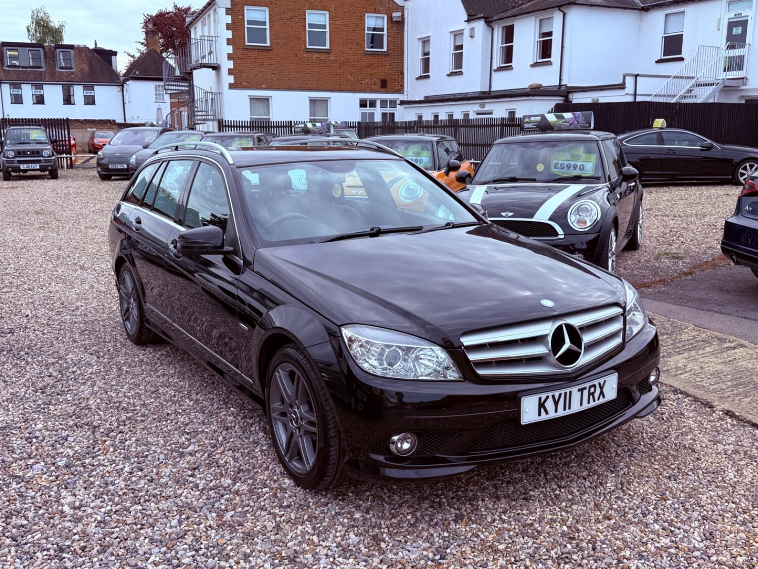 Used Mercedes-Benz C Class 2011 for sale - 76751879: Photo 8