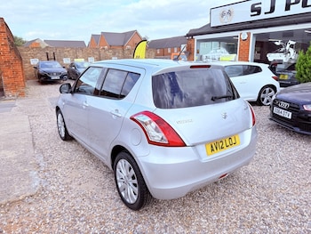 Used Suzuki Swift 2012 for sale - 79320368: Photo