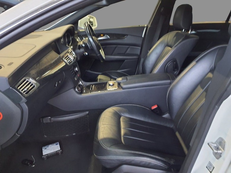 Used Mercedes-Benz CLS 2013 for sale - 77465166: Photo 2
