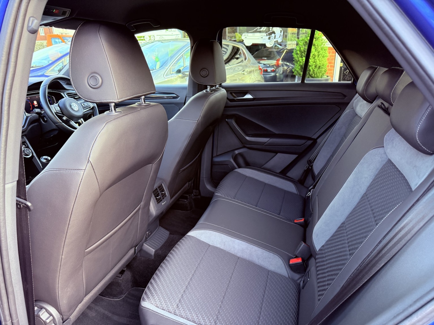 Used Volkswagen T-Roc 2018 for sale - 76769490: Photo 23