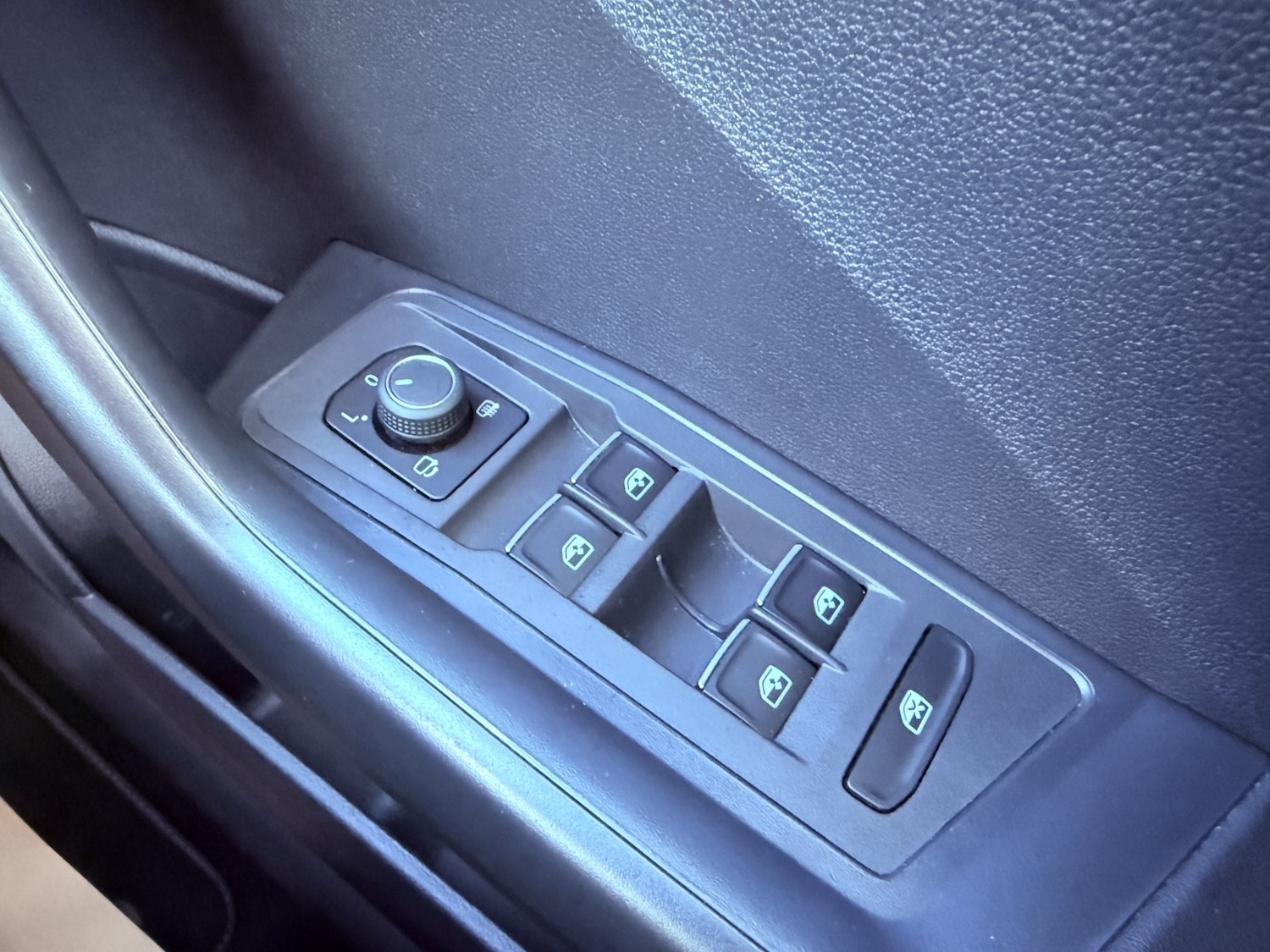 Used Volkswagen T-Roc 2018 for sale - 76769490: Photo 52