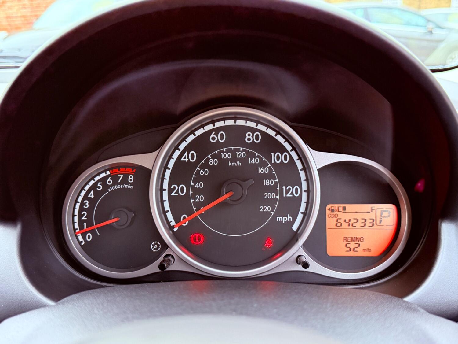 Used Mazda Mazda2 2013 for sale - 76198256: Photo 30