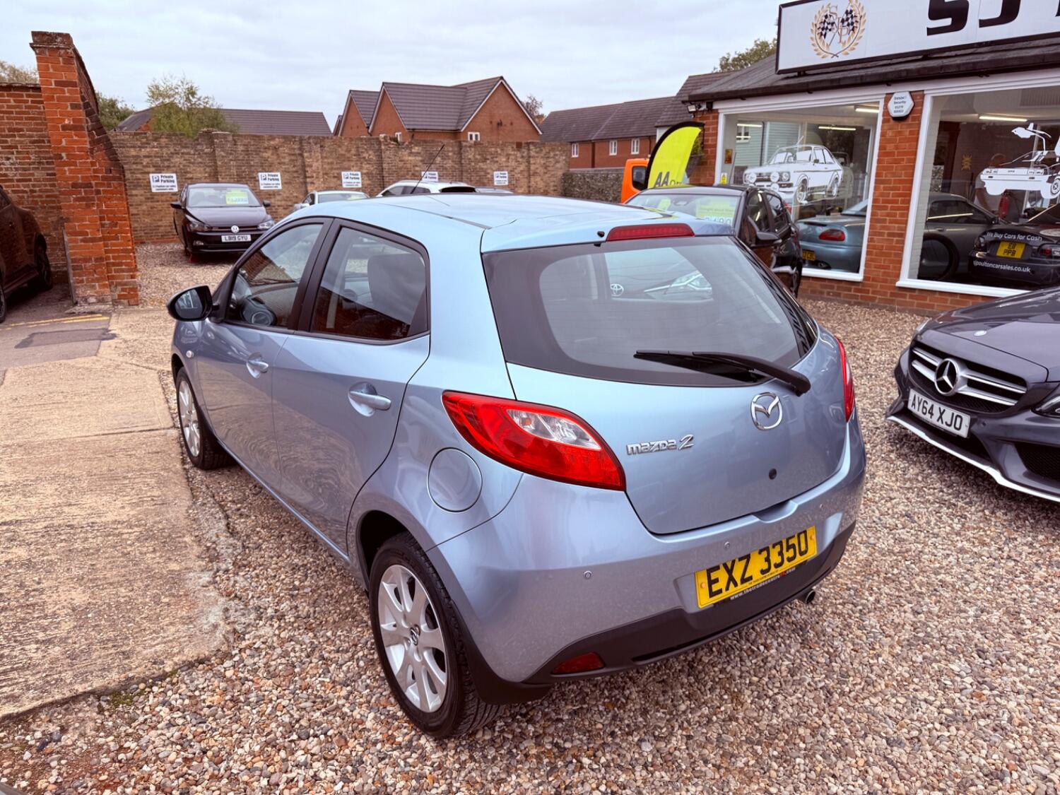 Used Mazda Mazda2 2013 for sale - 76198256: Photo 4