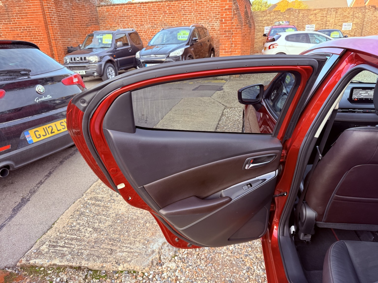 Used Mazda Mazda2 2017 for sale - 76482978: Photo 26