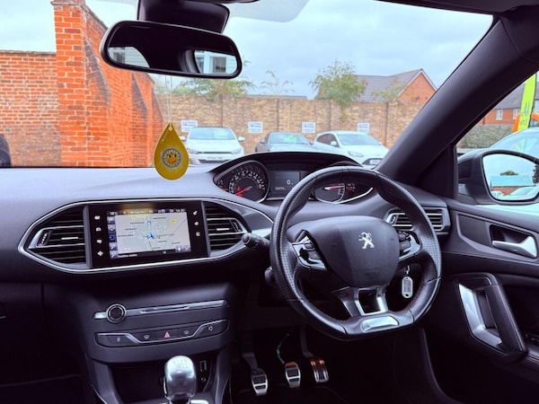 Used Peugeot 308 2017 for sale - 75994500: Photo 2