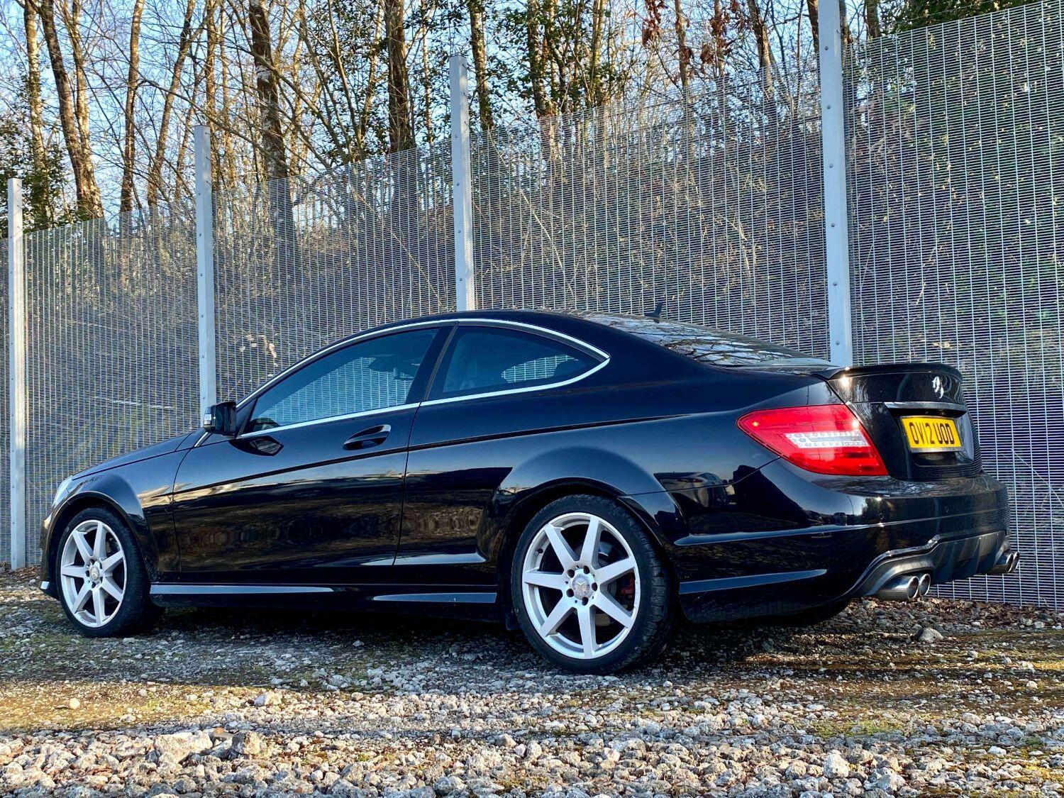 Used Mercedes-Benz C Class 2012 for sale - 76605737: Photo 5