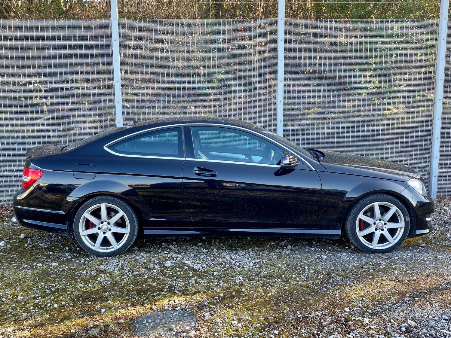 Used Mercedes-Benz C Class 2012 for sale - 76605737: Photo 8