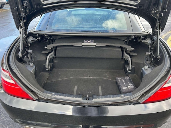 Used Mercedes-Benz SLK 2015 for sale - 76268517: Photo 17