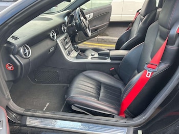Used Mercedes-Benz SLK 2015 for sale - 76268517: Photo 2