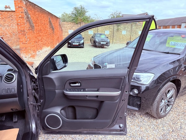 Used Suzuki Grand Vitara 2011 for sale - 74872118: Photo 40