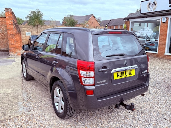 Used Suzuki Grand Vitara 2011 for sale - 74872118: Photo 4