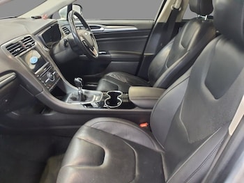 Used Ford Mondeo 2017 for sale - 76611396: Photo