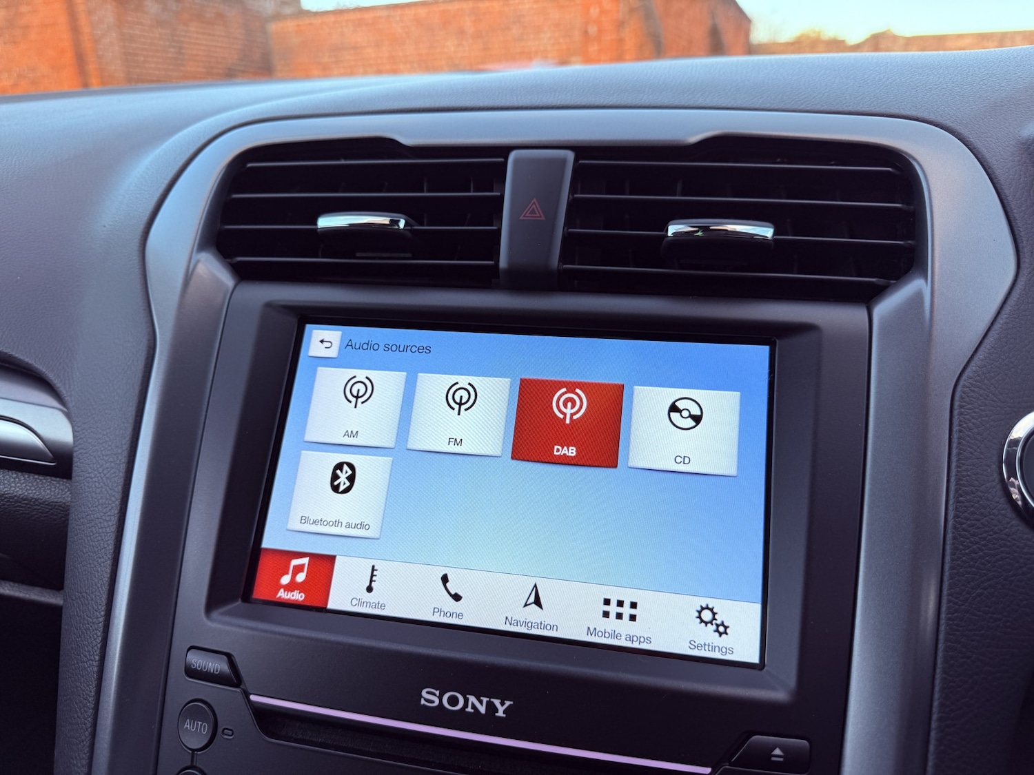 Used Ford Mondeo 2017 for sale - 76611396: Photo 32