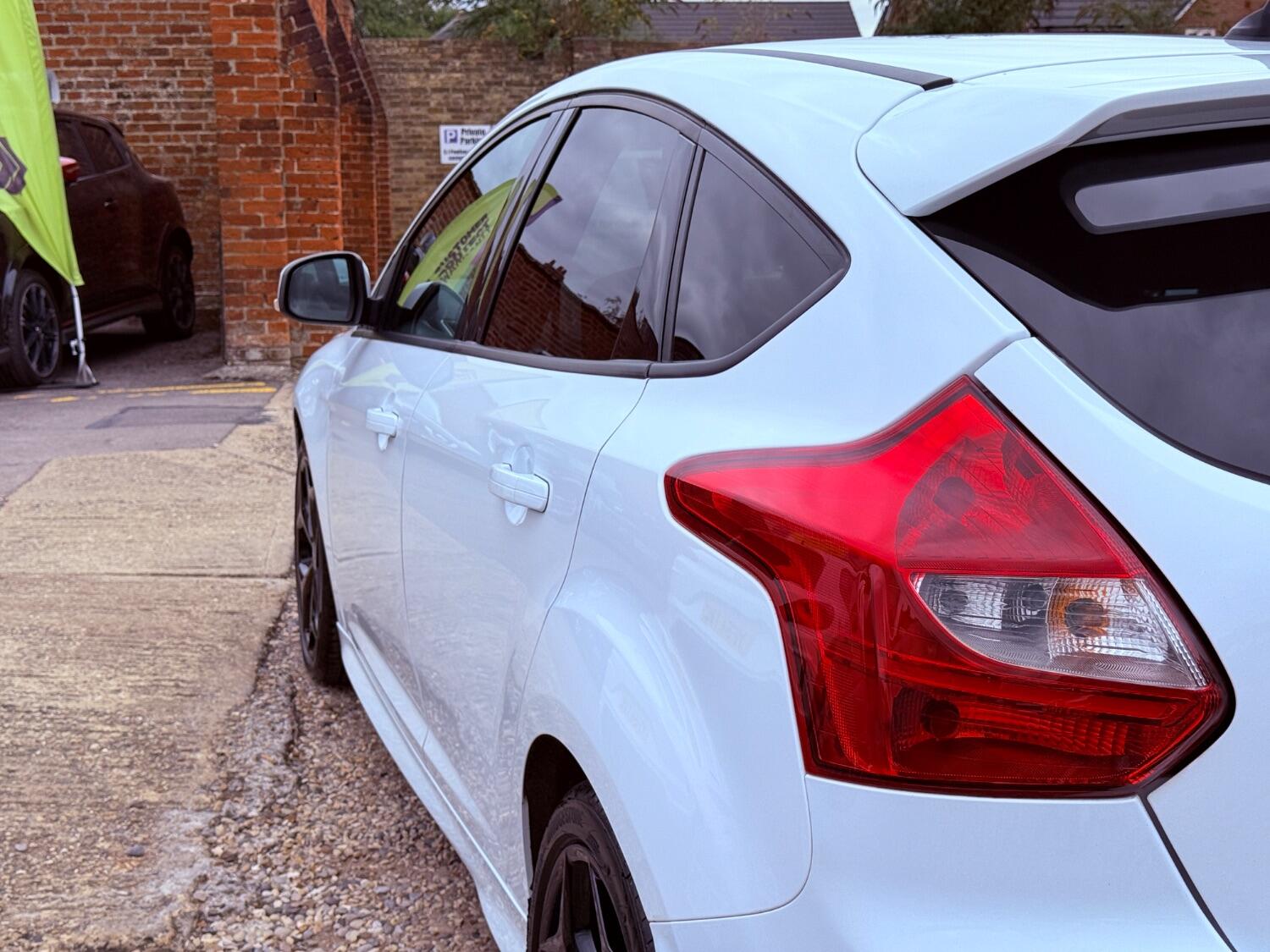 Used Ford Focus 2014 for sale - 76093752: Photo 14
