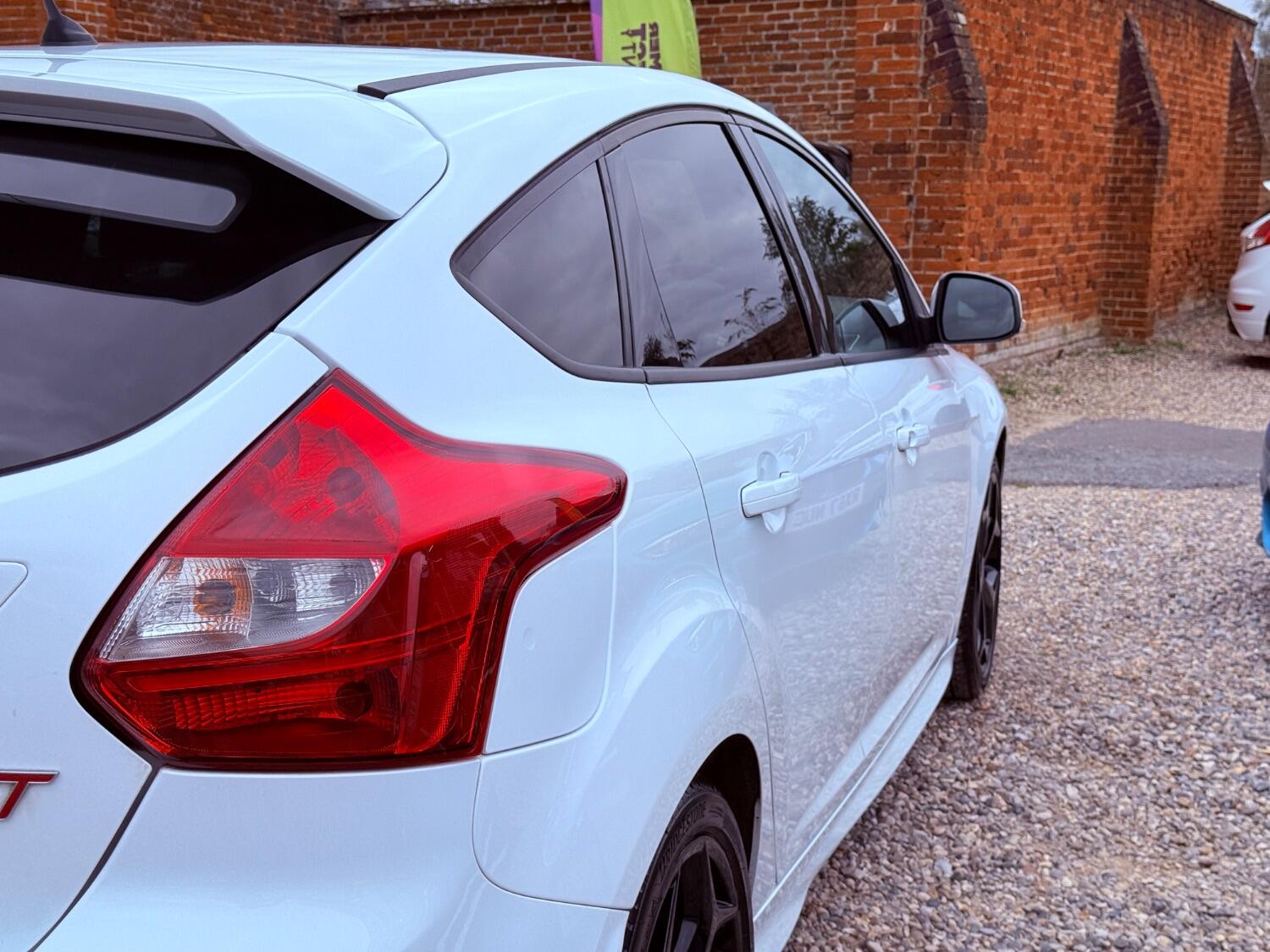 Used Ford Focus 2014 for sale - 76093752: Photo 15