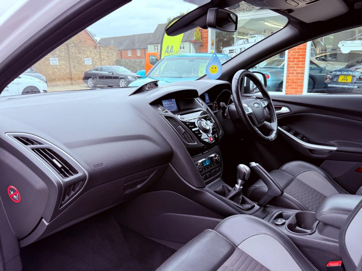 Used Ford Focus 2014 for sale - 76093752: Photo 23