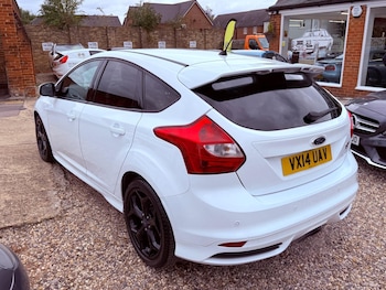 Used Ford Focus 2014 for sale - 76093752: Photo 4