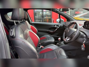 Used Peugeot 208 2016 for sale - 78876356: Photo