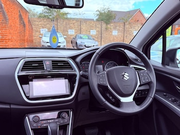 Used Suzuki SX4 S-Cross 2016 for sale - 76769297: Photo