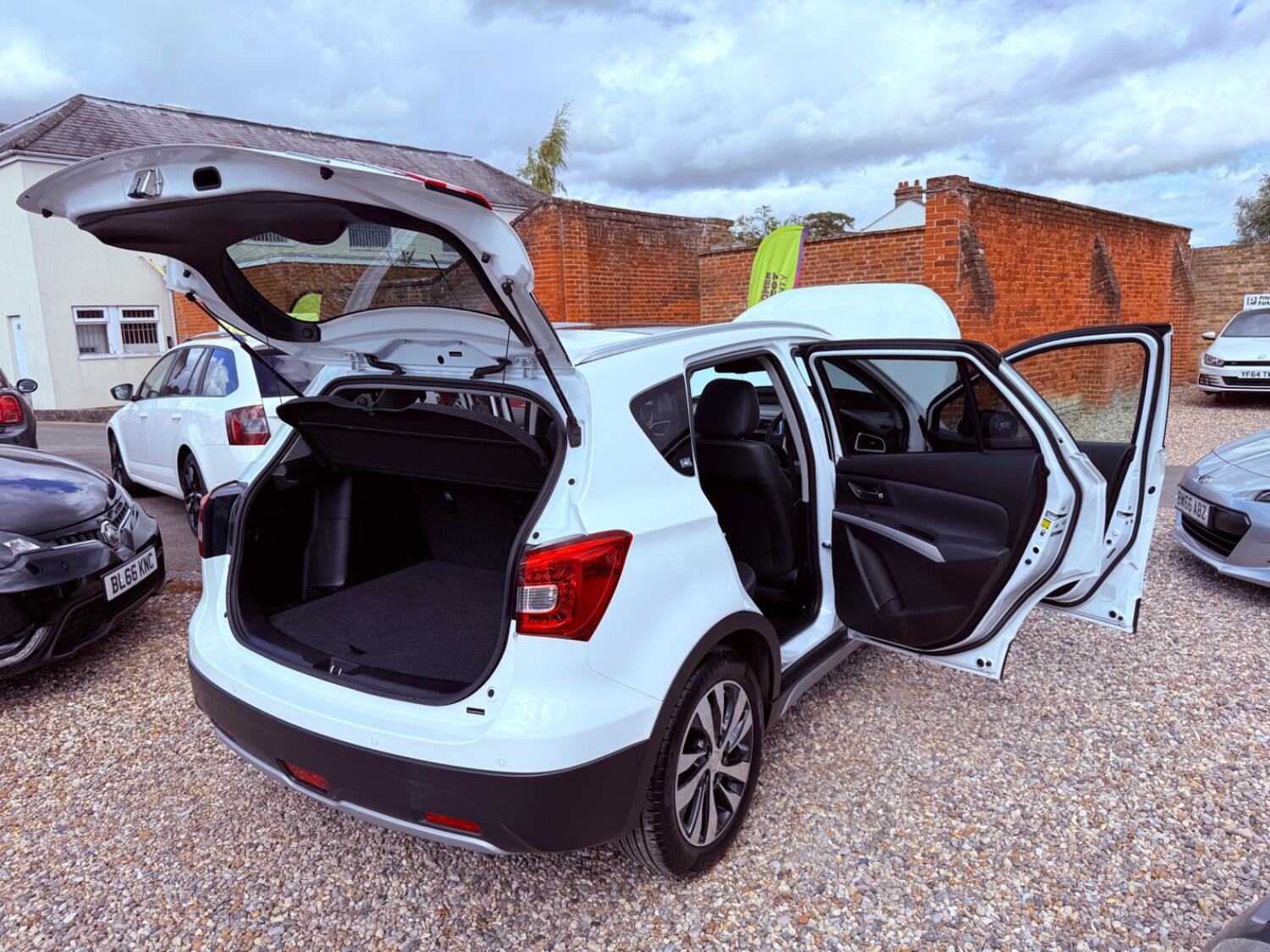 Used Suzuki SX4 S-Cross 2016 for sale - 76769297: Photo 78