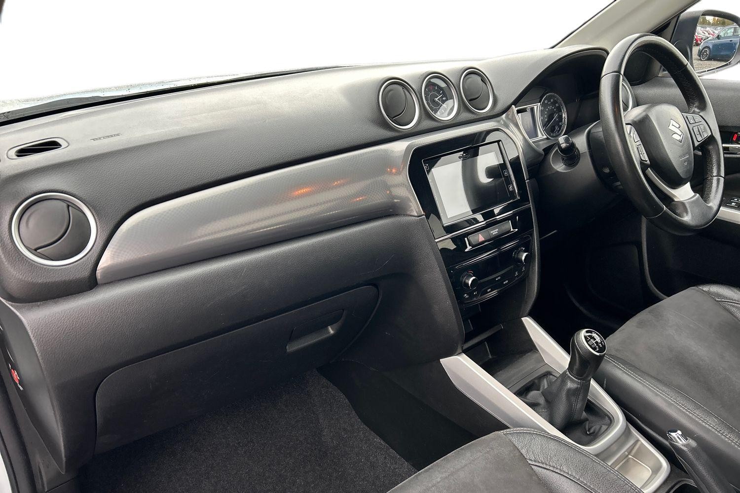 Used Suzuki Vitara 2017 for sale - 77027987: Photo 11