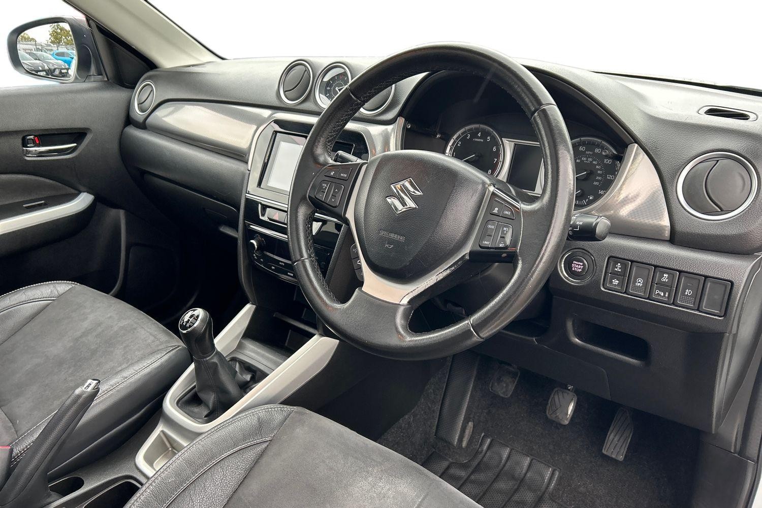 Used Suzuki Vitara 2017 for sale - 77027987: Photo 2