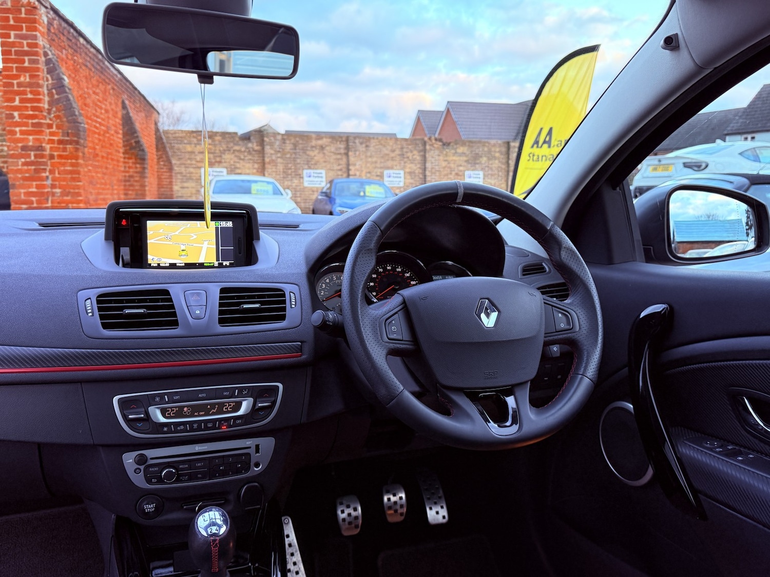 Used Renault Megane 2014 for sale - 77264512: Photo 2