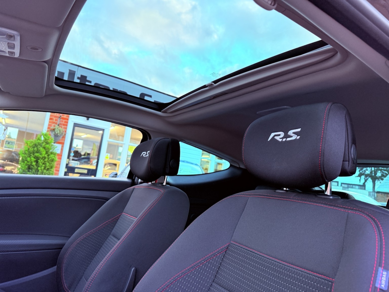 Used Renault Megane 2014 for sale - 77264512: Photo 28