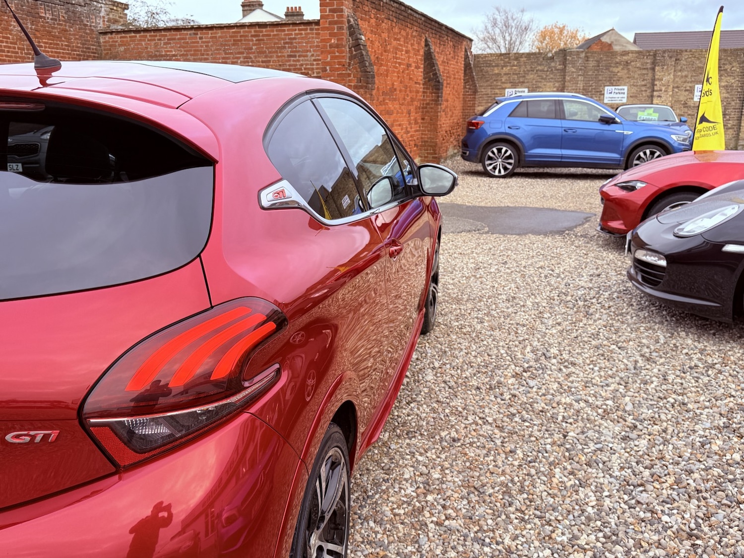 Used Peugeot 208 2017 for sale - 76896951: Photo 16